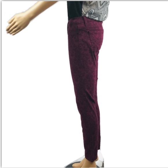 Sneak Peek Red Pattern Skinny Jeans size 11 junior - Picture 5 of 8